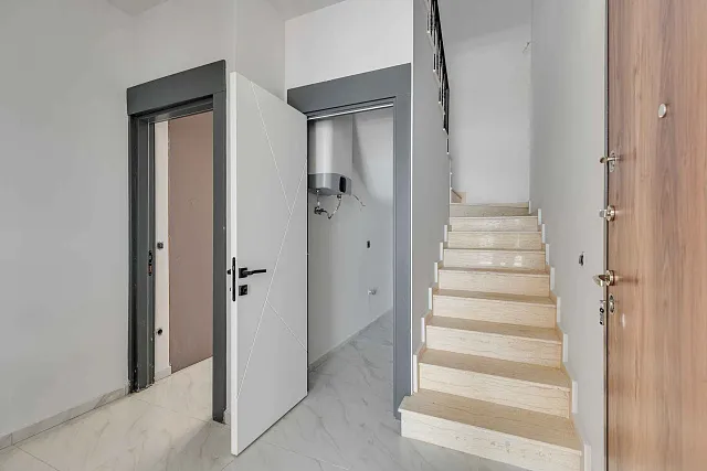 Spacious and bright apartments with panoramic sea views — photo 21
